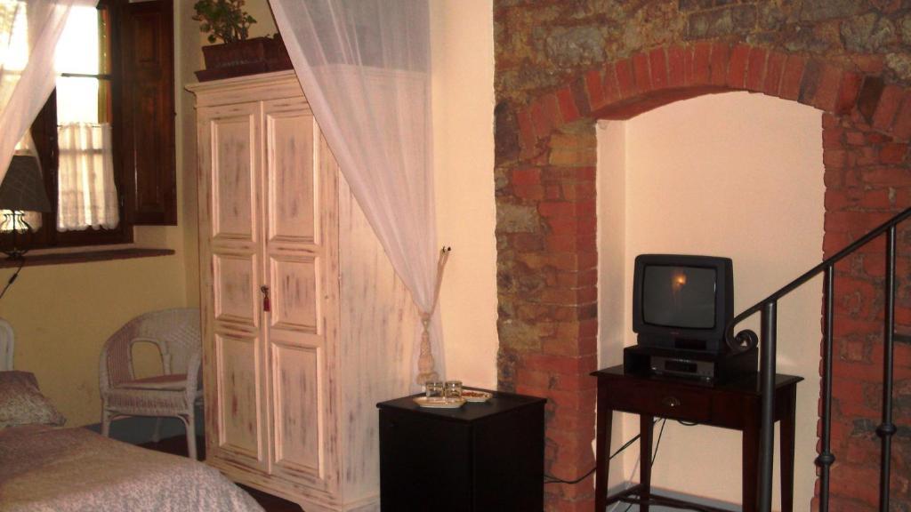 La Fonte Del Cieco Bed & Breakfast Gaiole in Chianti Room photo